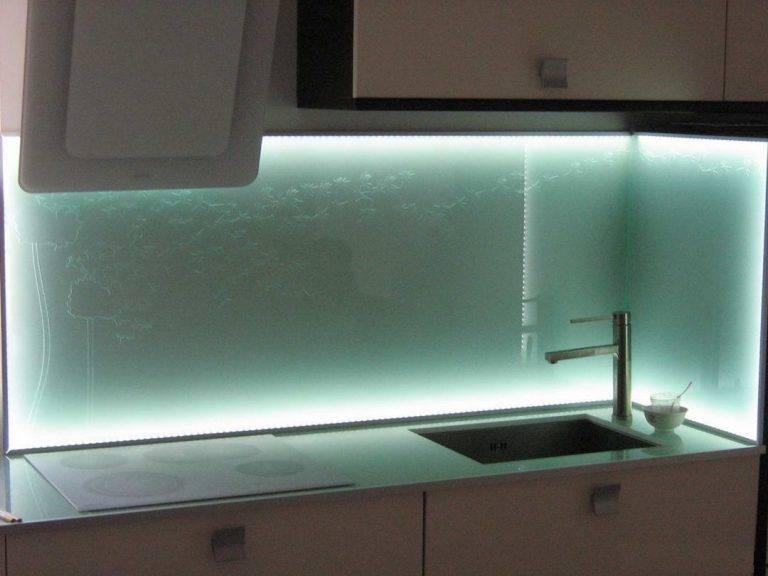 Светодиодная лента 12в на кухне, фото подсветки