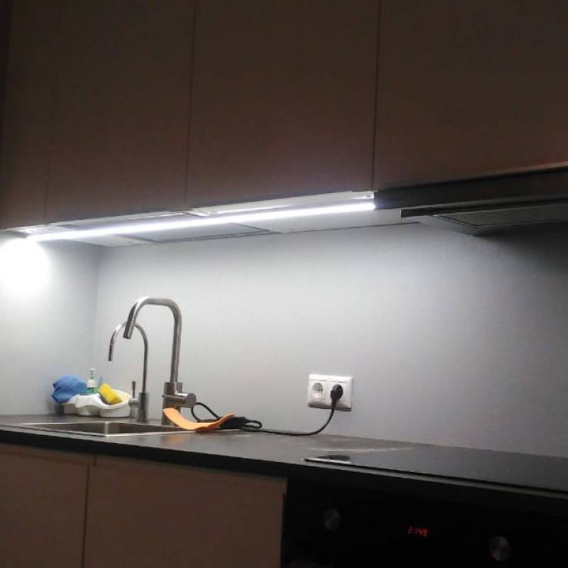 Светодиодная подсветка рабочей зоны для кухни: освещение светодиодной лентой