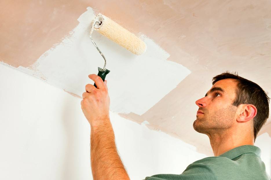 Как побелить потолок мелом: пошаговый инструктаж