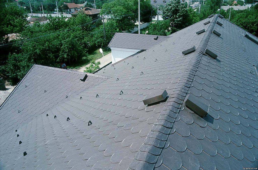 Вентиляция крыш частных домов разных типов и форм: необходимые материалы и схемы