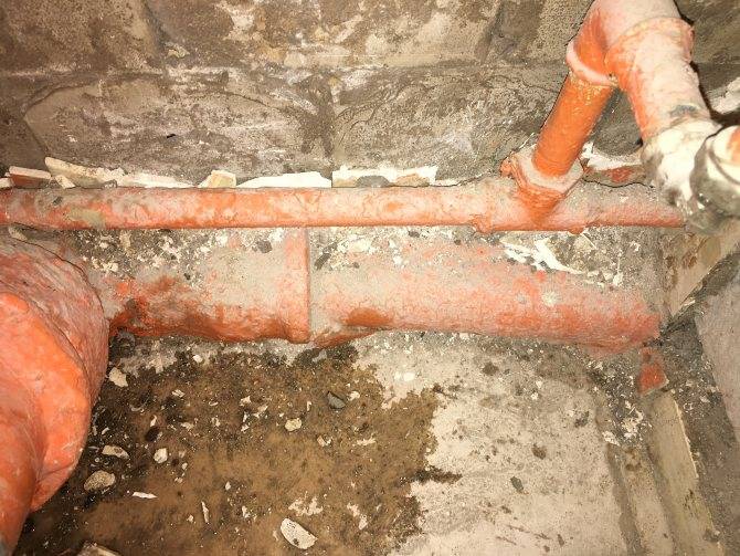 Замена канализационных труб в квартире своими руками демонтаж старых и сборка новых