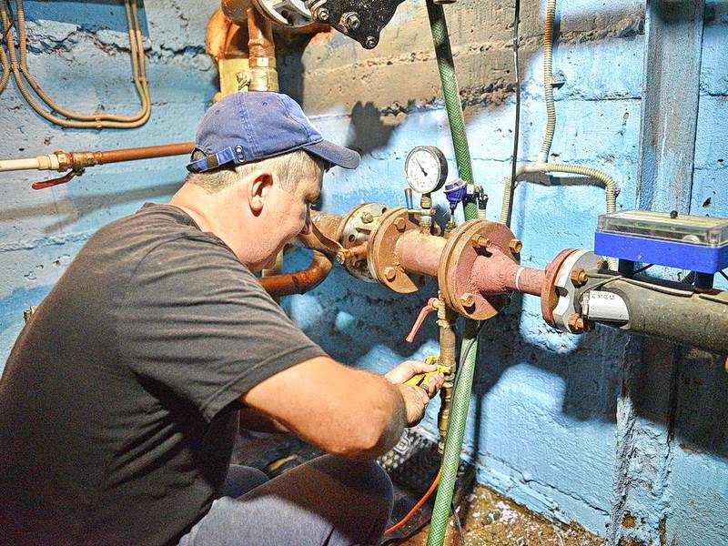 Опрессовка системы водоснабжения: подготовка, оборудование и порядок проведения