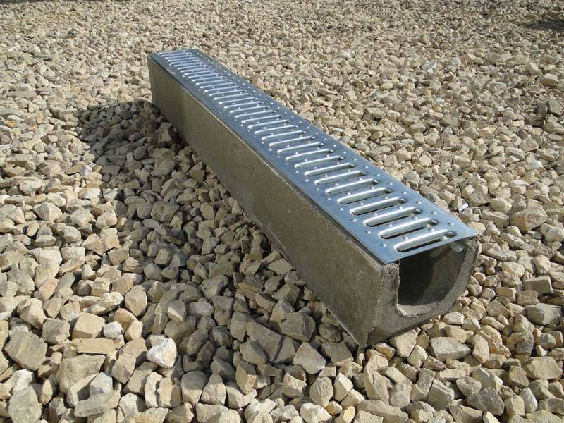 Лотки водоотвода: пластиковые или бетонные