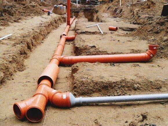 Прокладка канализации: правила укладки труб в земле - гидканал