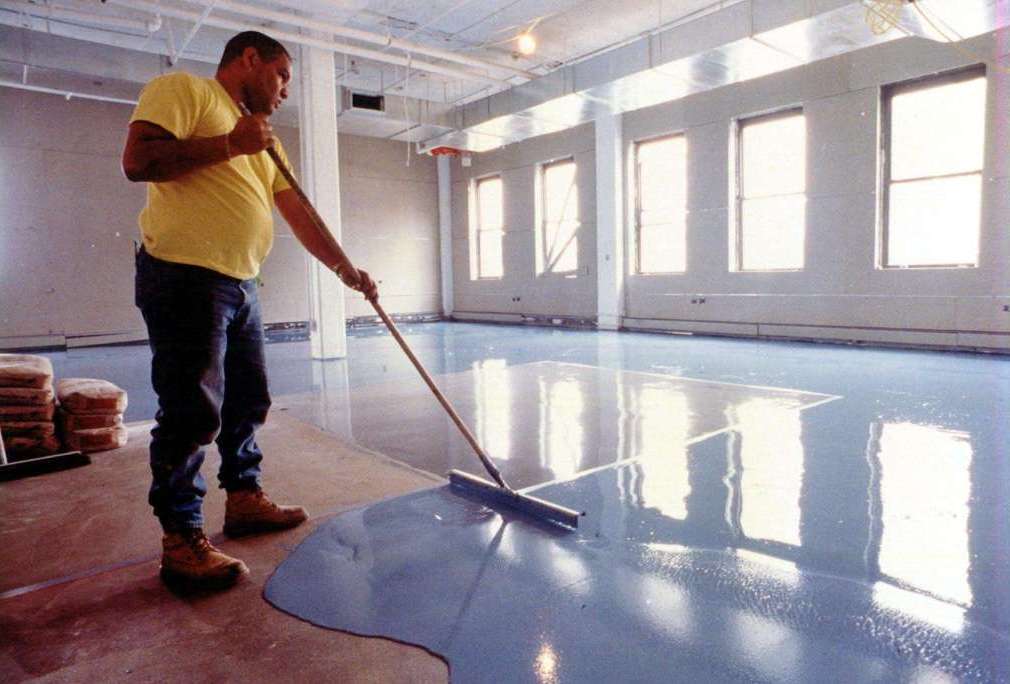 Как и чем покрасить бетонный пол в производственном помещениистройполимер