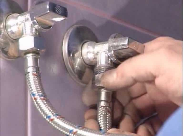 Как подключить душевую кабину к водопроводу своими руками?