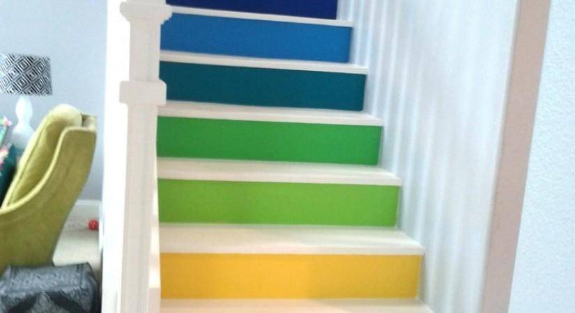 Чем покрасить лестницу деревянную: рекомендации