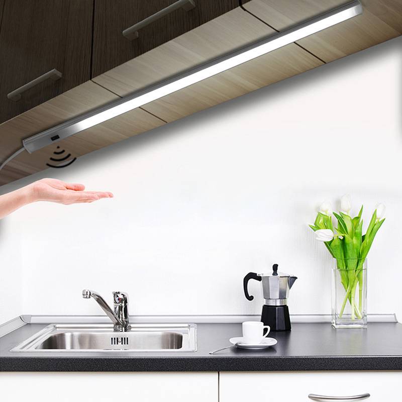 Делаем подсветку под шкафами на кухни из светодиодов