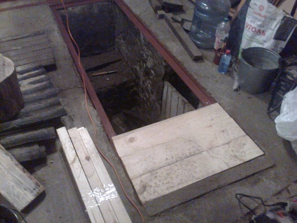 Смотровая яма в гараже своими руками: размеры по гост, пошаговая инструкция - строительство и ремонт