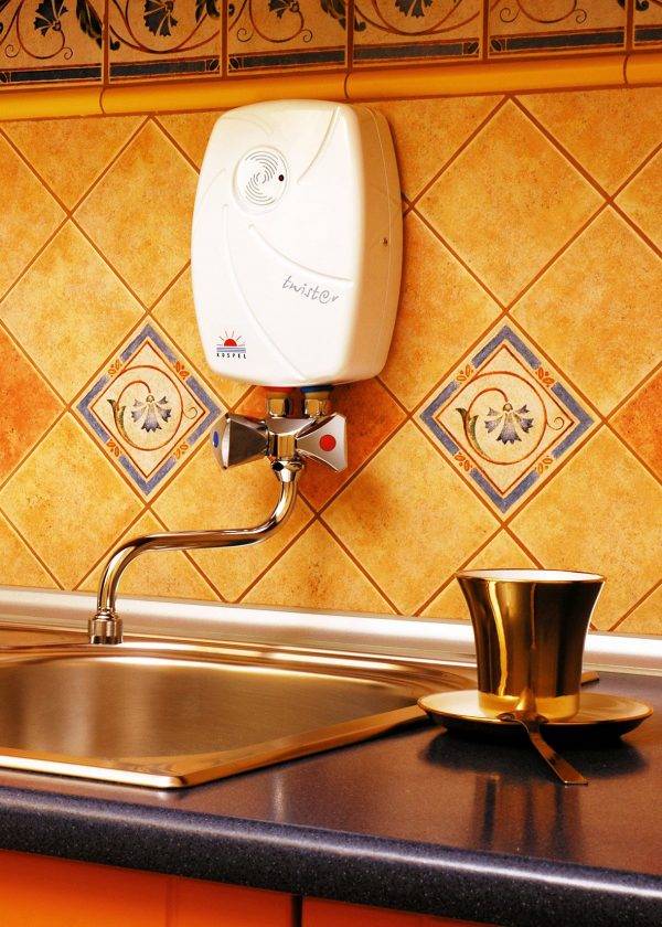 Электрические проточные водонагреватели для отопления частного дома