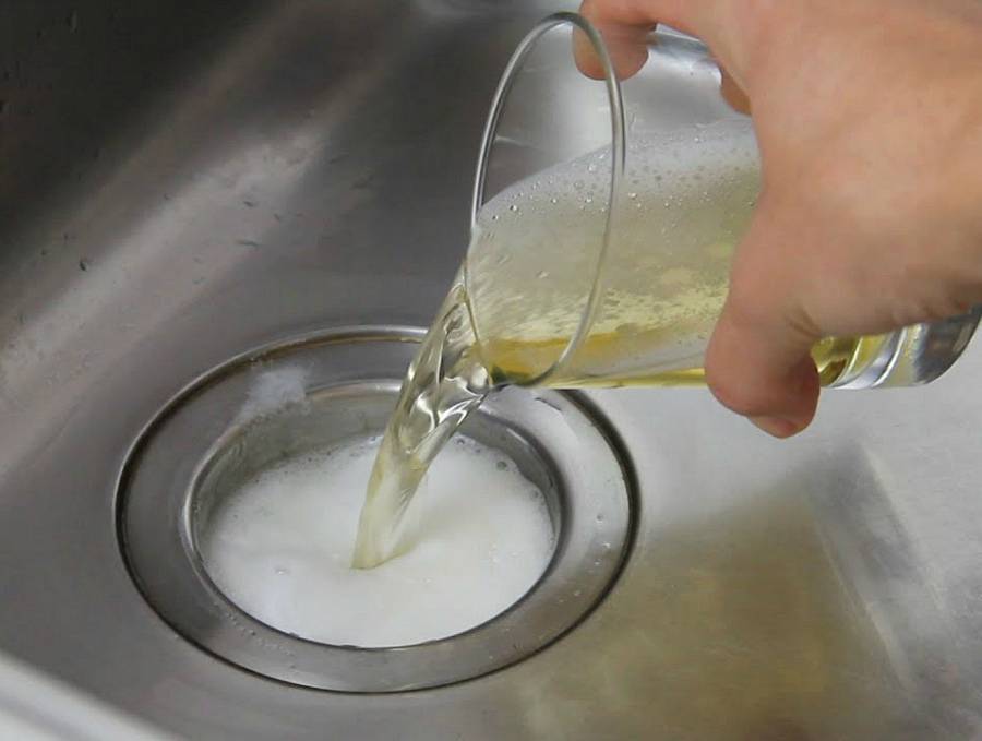 Как прочистить трубы содой и уксусом? чистка труб содой и уксусом: 4 эффективных варианта применения