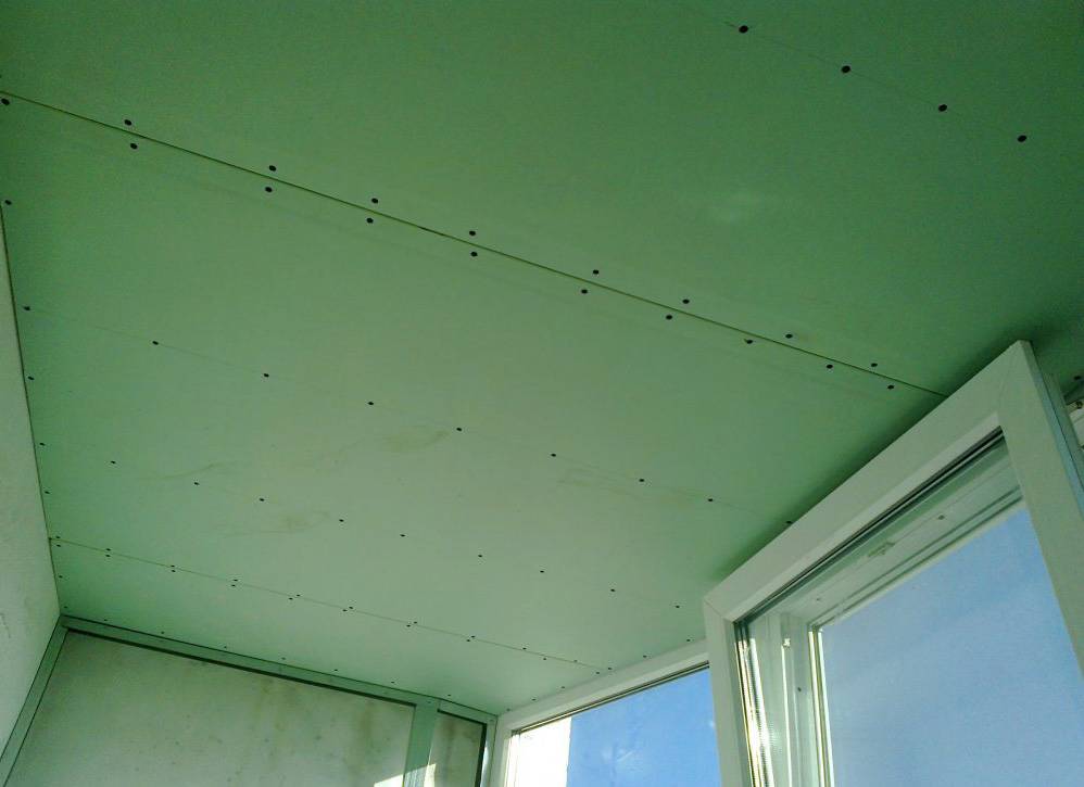 Как сделать потолок на балконе своими руками – варианты отделки, способы оформления