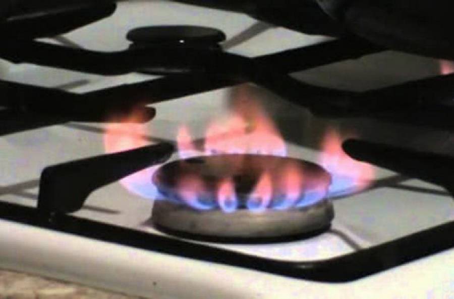 Газ горит красным цветом вместо синего: возможные причины и способы их устранения