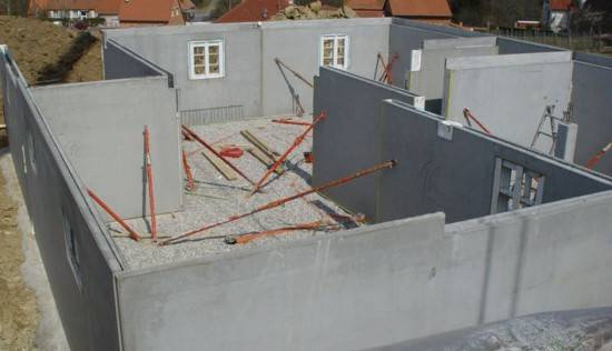 Преимущества и недостатки домов из жби-панелей