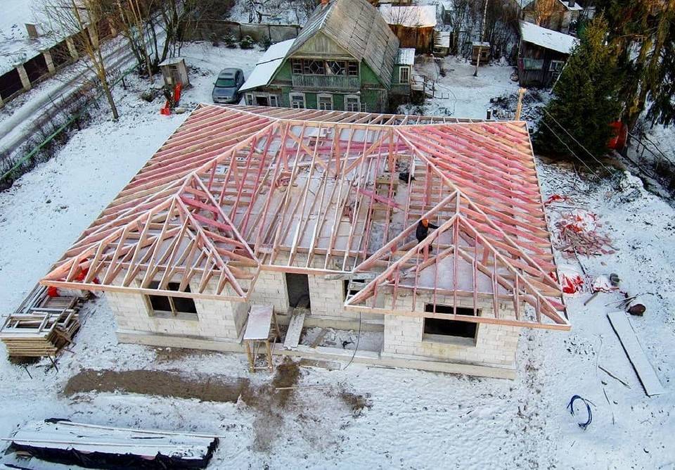 Вальмовая стропильная система крыши. особенности конструкции и монтажа своими руками