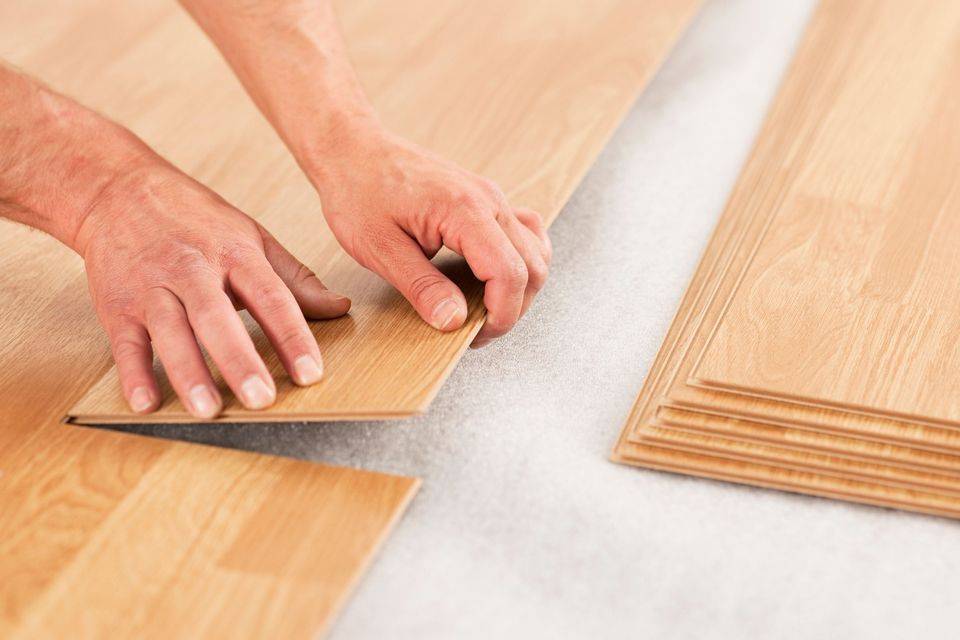 Как укладывать фанеру на деревянный пол