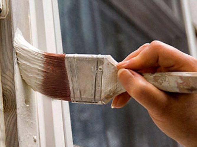 Покраска деревянных окон: как и какой краской покрасить деревянные окна? выбор лака.
